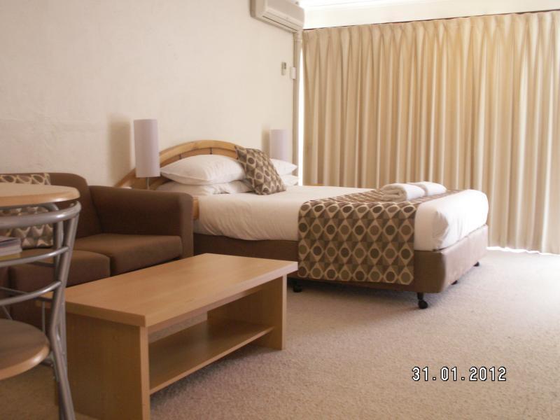 Albury Burvale Motor Inn Extérieur photo