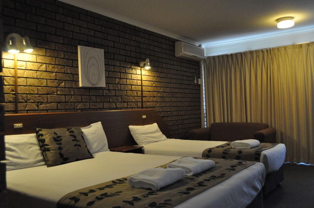 Albury Burvale Motor Inn Extérieur photo