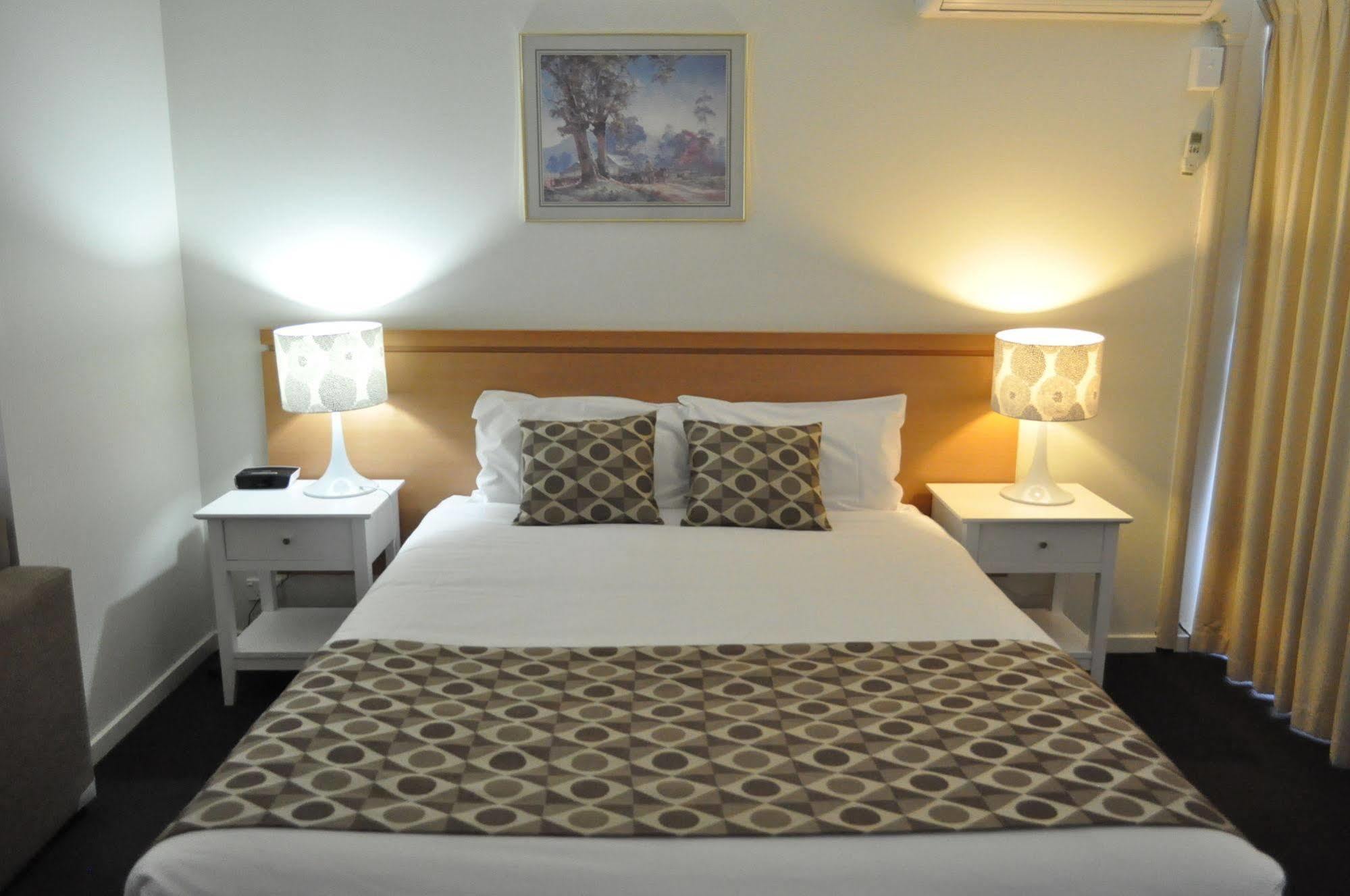 Albury Burvale Motor Inn Extérieur photo
