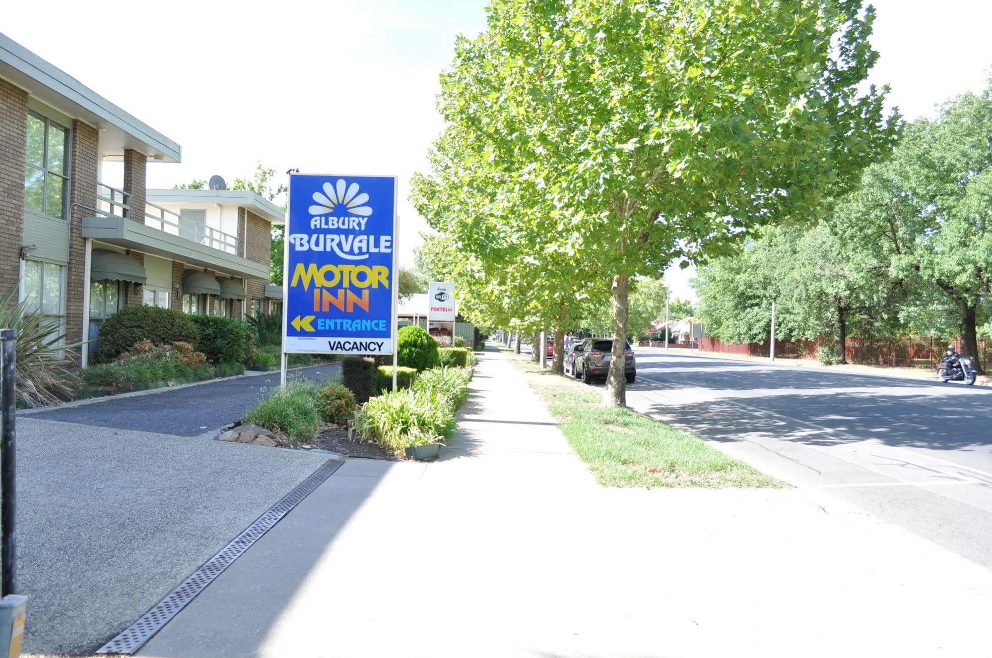 Albury Burvale Motor Inn Extérieur photo