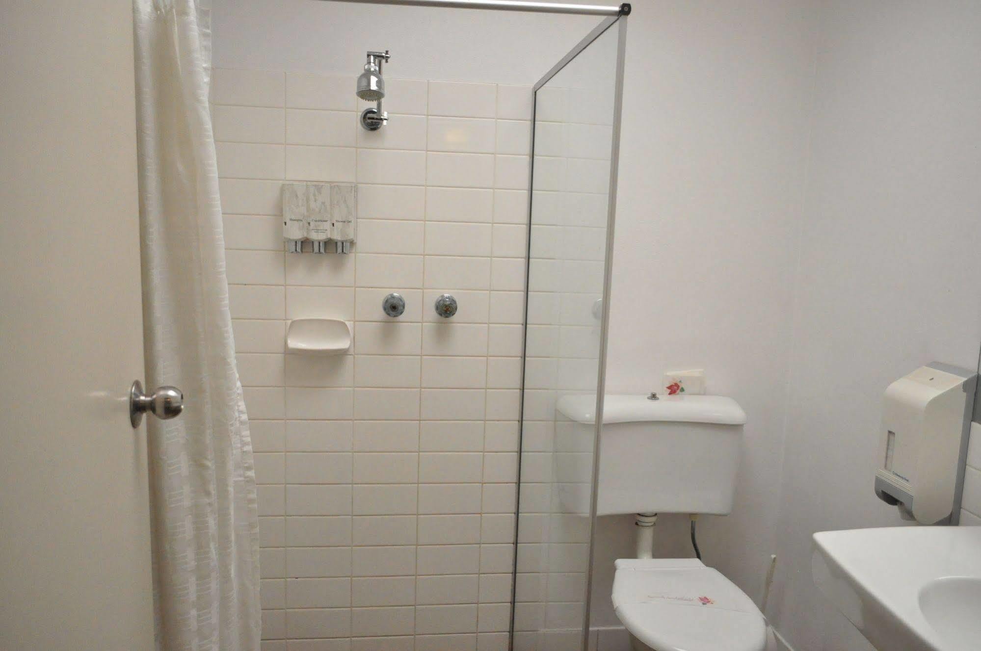 Albury Burvale Motor Inn Extérieur photo